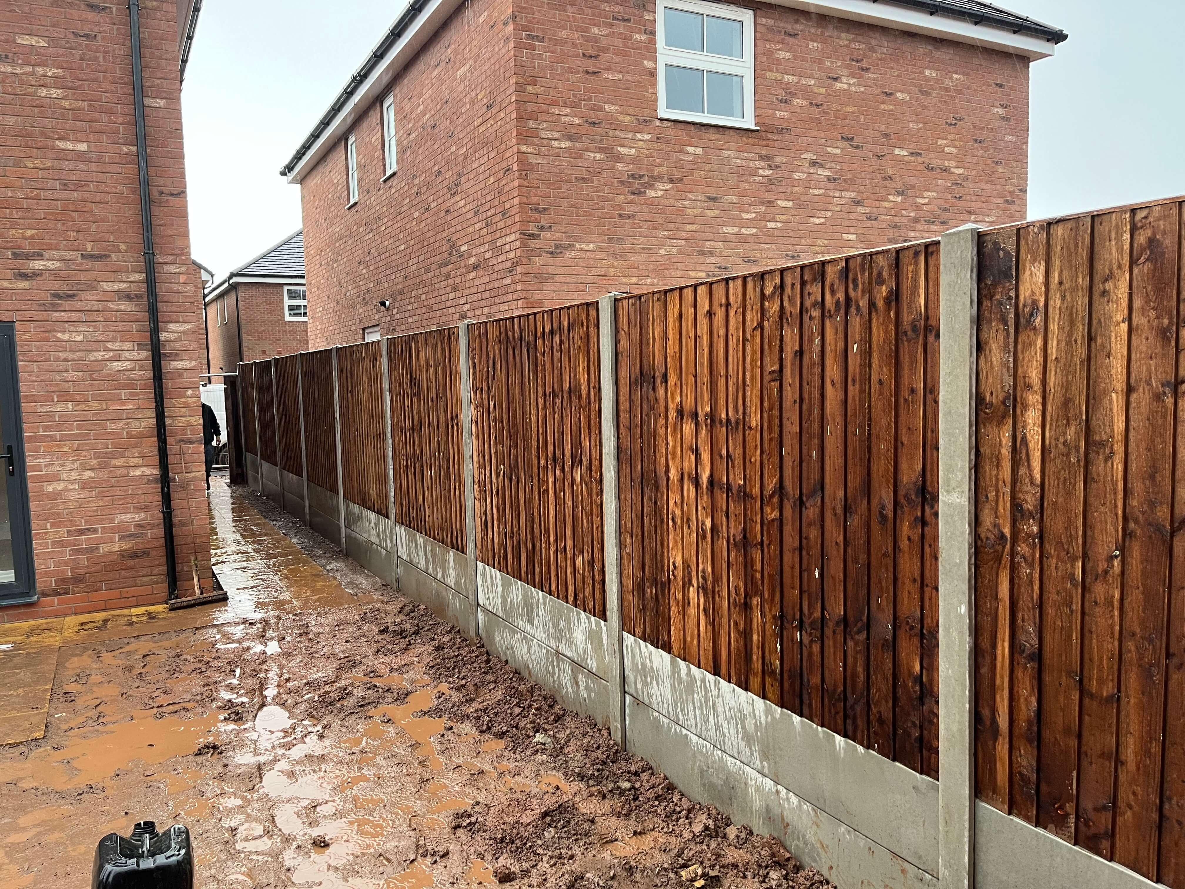 Secure, durable fencing for sites, boundaries and gardens.